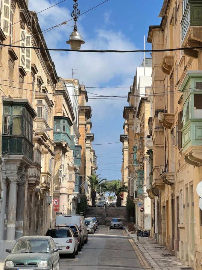 Valletta Waterfront 2 Beds Flat By Arcobnb Floriana Eksteriør billede
