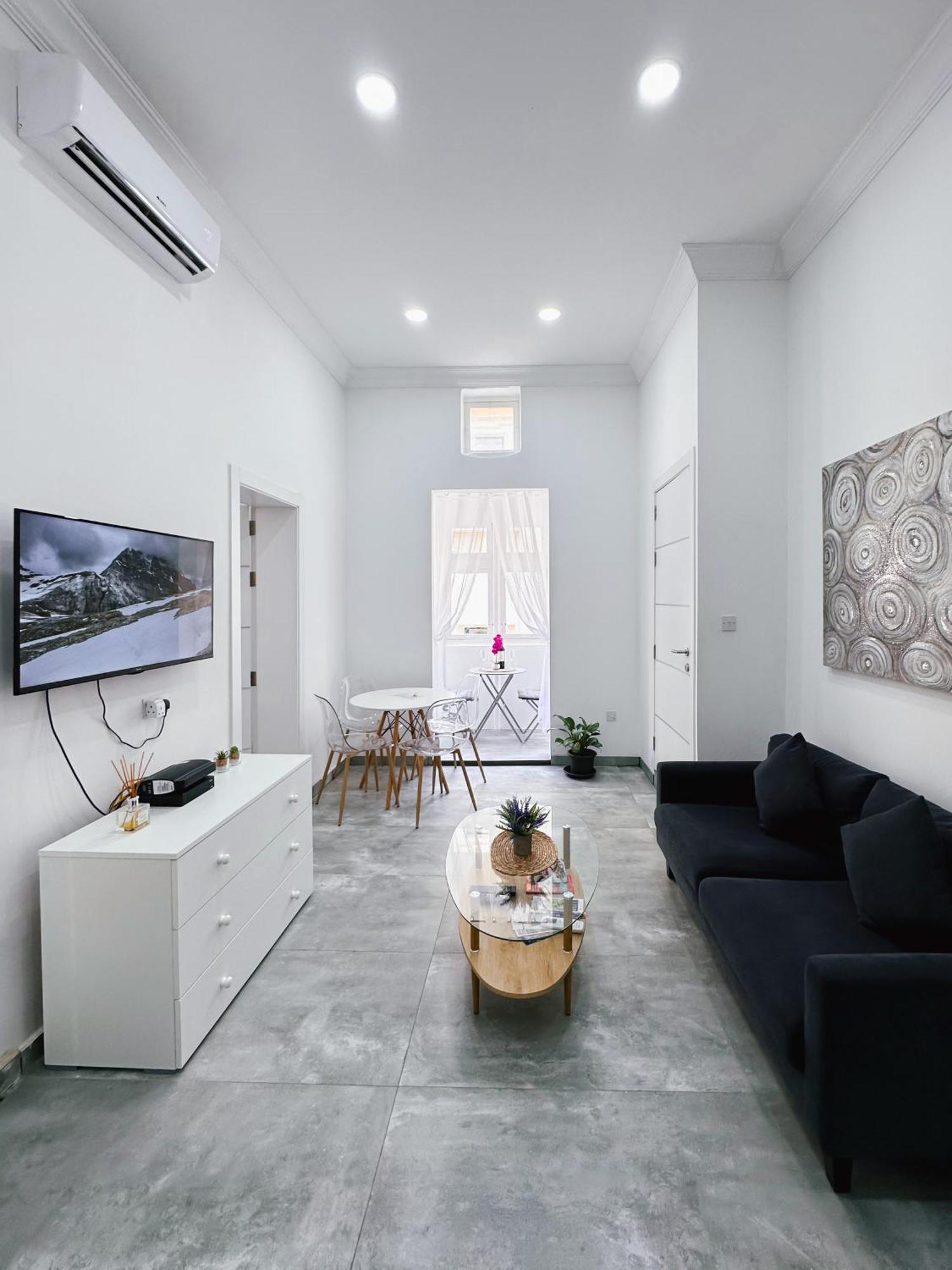 Valletta Waterfront 2 Beds Flat By Arcobnb Floriana Eksteriør billede